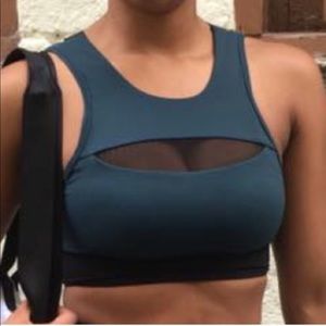 Lululemon Run the day bra! Size 8